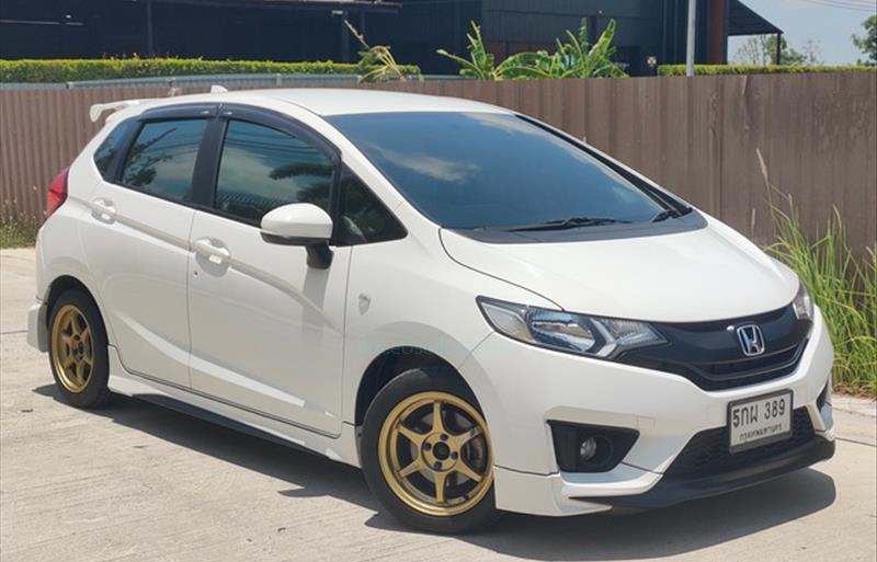 ขายรถเก๋งมือสอง-honda-ฮอนด้า-jazz-แจ๊ส-รถปี2016-รหัส82923-5cfbcc41.jpg ขายรถเก๋งมือสอง-honda-ฮอนด้า-jazz-แจ๊ส-รถปี2016-รหัส82923-5cfbcc41.jpg