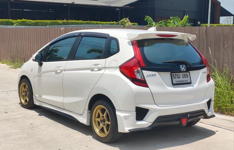 ขายรถเก๋งมือสอง-honda-ฮอนด้า-jazz-แจ๊ส-รถปี2016-รหัส82923-8c6d6ed6.jpg ขายรถเก๋งมือสอง-honda-ฮอนด้า-jazz-แจ๊ส-รถปี2016-รหัส82923-8c6d6ed6.jpg