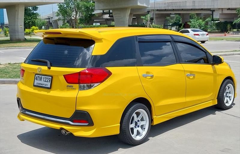 ขายรถเก๋งมือสอง-honda-ฮอนด้า-mobilio-โมบิลิโอ-รถปี2015-รหัส82953-6025faf2.jpg ขายรถเก๋งมือสอง-honda-ฮอนด้า-mobilio-โมบิลิโอ-รถปี2015-รหัส82953-6025faf2.jpg