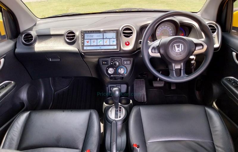 ขายรถเก๋งมือสอง-honda-ฮอนด้า-mobilio-โมบิลิโอ-รถปี2015-รหัส82953-e68b588b.jpg ขายรถเก๋งมือสอง-honda-ฮอนด้า-mobilio-โมบิลิโอ-รถปี2015-รหัส82953-e68b588b.jpg