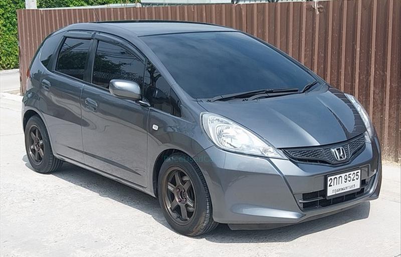 ขายรถเก๋งมือสอง-honda-ฮอนด้า-jazz-แจ๊ส-รถปี2013-รหัส82955-29e887da.jpg ขายรถเก๋งมือสอง-honda-ฮอนด้า-jazz-แจ๊ส-รถปี2013-รหัส82955-29e887da.jpg