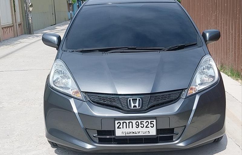 ขายรถเก๋งมือสอง-honda-ฮอนด้า-jazz-แจ๊ส-รถปี2013-รหัส82955-7be4dec4.jpg ขายรถเก๋งมือสอง-honda-ฮอนด้า-jazz-แจ๊ส-รถปี2013-รหัส82955-7be4dec4.jpg
