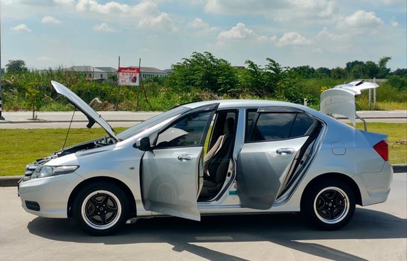 ขายรถเก๋งมือสอง-honda-ฮอนด้า-city-ซิตี้-รถปี2012-รหัส82956-67ef572e.jpg ขายรถเก๋งมือสอง-honda-ฮอนด้า-city-ซิตี้-รถปี2012-รหัส82956-67ef572e.jpg