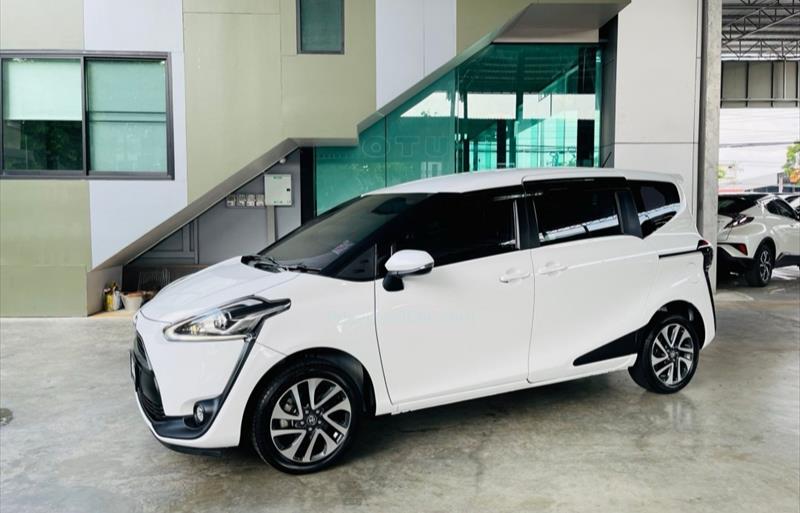 ขายรถเก๋งมือสอง-toyota-โตโยต้า-sienta-เซียนต้า-รถปี2017-รหัส82971-02015f51.jpg ขายรถเก๋งมือสอง-toyota-โตโยต้า-sienta-เซียนต้า-รถปี2017-รหัส82971-02015f51.jpg