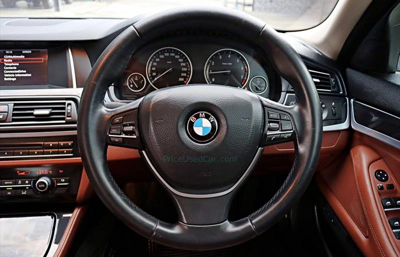 ขายรถเก๋งมือสอง-bmw-บีเอ็มดับบลิว-520i-รถปี2015-รหัส82983-31c5b18a.jpg ขายรถเก๋งมือสอง-bmw-บีเอ็มดับบลิว-520i-รถปี2015-รหัส82983-31c5b18a.jpg