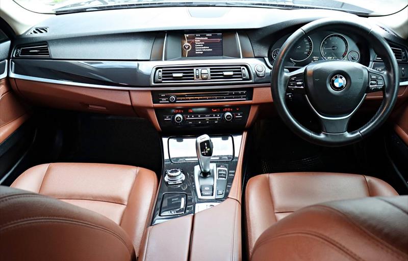 ขายรถเก๋งมือสอง-bmw-บีเอ็มดับบลิว-520i-รถปี2015-รหัส82983-9ef95887.jpg ขายรถเก๋งมือสอง-bmw-บีเอ็มดับบลิว-520i-รถปี2015-รหัส82983-9ef95887.jpg