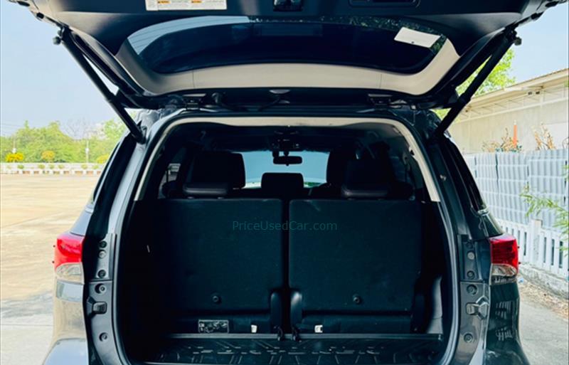 ขายรถ-suv-มือสอง-toyota-โตโยต้า-fortuner-ฟอร์จูนเนอร์-รถปี2019-รหัส83001-2b062cda.jpg ขายรถ-suv-มือสอง-toyota-โตโยต้า-fortuner-ฟอร์จูนเนอร์-รถปี2019-รหัส83001-2b062cda.jpg
