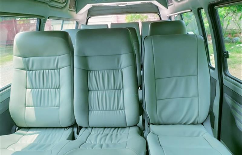 ขายรถตู้มือสอง-toyota-โตโยต้า-hiace-ไฮเอซ-รถปี2004-รหัส83041-142c22aa.jpg ขายรถตู้มือสอง-toyota-โตโยต้า-hiace-ไฮเอซ-รถปี2004-รหัส83041-142c22aa.jpg