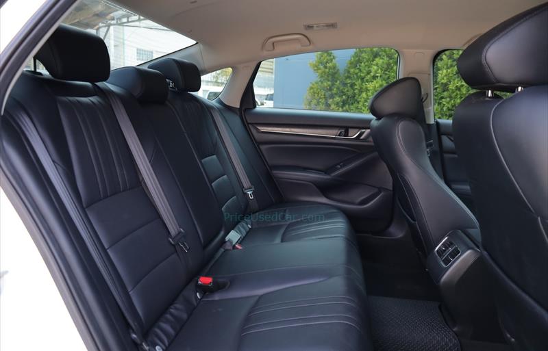 ขายรถเก๋งมือสอง-honda-ฮอนด้า-accord-แอคคอร์ด-รถปี2020-รหัส83044-5d751657.jpg ขายรถเก๋งมือสอง-honda-ฮอนด้า-accord-แอคคอร์ด-รถปี2020-รหัส83044-5d751657.jpg