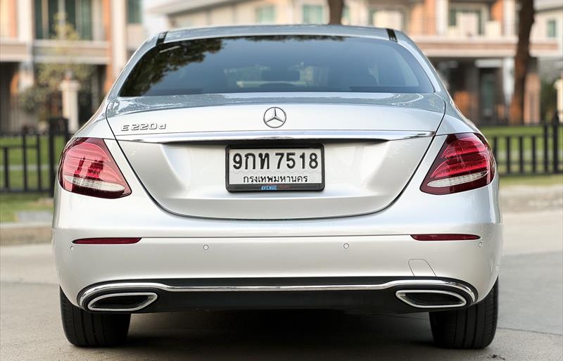 ขายรถเก๋งมือสอง-mercedes-benz-เมอร์เซเดสเบนซ์-e220-รถปี2020-รหัส83094-aae0a62e.jpg ขายรถเก๋งมือสอง-mercedes-benz-เมอร์เซเดสเบนซ์-e220-รถปี2020-รหัส83094-aae0a62e.jpg