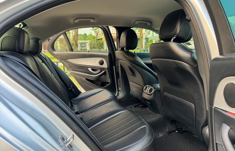 ขายรถเก๋งมือสอง-mercedes-benz-เมอร์เซเดสเบนซ์-e220-รถปี2020-รหัส83094-ada3c34e.jpg ขายรถเก๋งมือสอง-mercedes-benz-เมอร์เซเดสเบนซ์-e220-รถปี2020-รหัส83094-ada3c34e.jpg