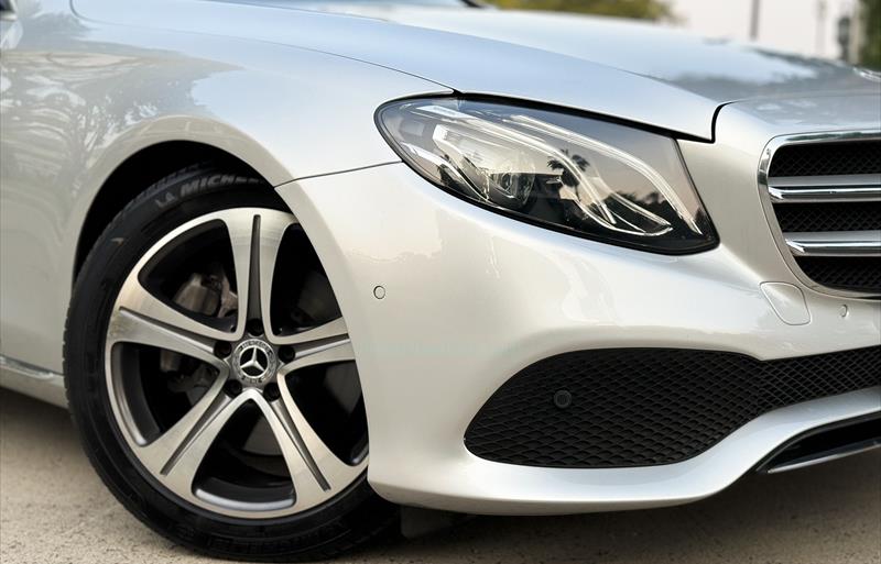 ขายรถเก๋งมือสอง-mercedes-benz-เมอร์เซเดสเบนซ์-e220-รถปี2020-รหัส83094-d9e94d0d.jpg ขายรถเก๋งมือสอง-mercedes-benz-เมอร์เซเดสเบนซ์-e220-รถปี2020-รหัส83094-d9e94d0d.jpg