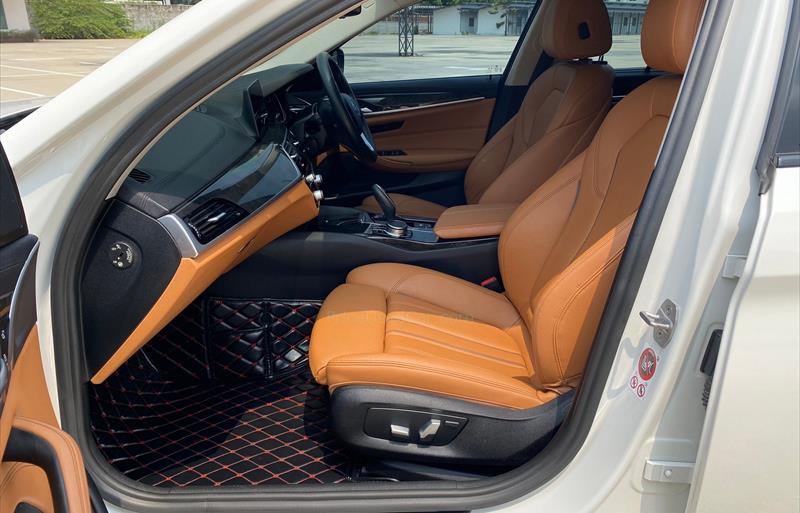 ขายรถเก๋งมือสอง-bmw-บีเอ็มดับบลิว-520d-ห้าสองศูนย์ดี-รถปี2018-รหัส83129-1008e856.jpg ขายรถเก๋งมือสอง-bmw-บีเอ็มดับบลิว-520d-ห้าสองศูนย์ดี-รถปี2018-รหัส83129-1008e856.jpg
