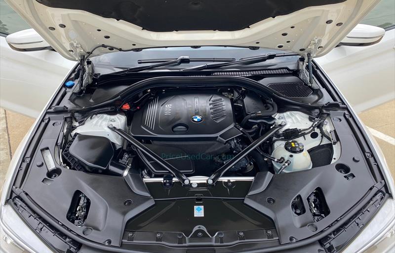 ขายรถเก๋งมือสอง-bmw-บีเอ็มดับบลิว-520d-ห้าสองศูนย์ดี-รถปี2018-รหัส83129-cf454d6e.jpg ขายรถเก๋งมือสอง-bmw-บีเอ็มดับบลิว-520d-ห้าสองศูนย์ดี-รถปี2018-รหัส83129-cf454d6e.jpg