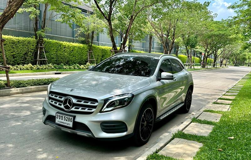 รถเก๋งมือสอง MERCEDES BENZ GLA250 รถปี 2018