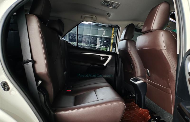 ขายรถ-suv-มือสอง-toyota-โตโยต้า-fortuner-ฟอร์จูนเนอร์-รถปี2019-รหัส83217-179dc633.jpg ขายรถ-suv-มือสอง-toyota-โตโยต้า-fortuner-ฟอร์จูนเนอร์-รถปี2019-รหัส83217-179dc633.jpg