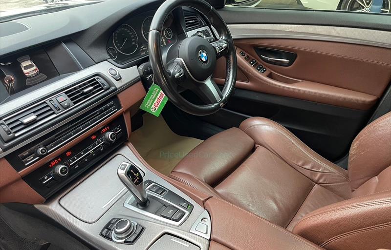 ขายรถเก๋งมือสอง-bmw-บีเอ็มดับบลิว-520d-ห้าสองศูนย์ดี-รถปี2016-รหัส83291-6727bda6.jpg ขายรถเก๋งมือสอง-bmw-บีเอ็มดับบลิว-520d-ห้าสองศูนย์ดี-รถปี2016-รหัส83291-6727bda6.jpg