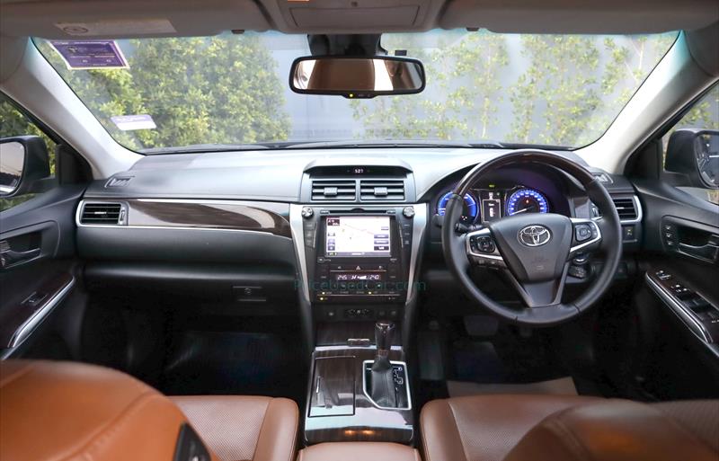 ขายรถเก๋งมือสอง-toyota-โตโยต้า-camry-คัมรี่-รถปี2017-รหัส83294-fb7f935b.jpg ขายรถเก๋งมือสอง-toyota-โตโยต้า-camry-คัมรี่-รถปี2017-รหัส83294-fb7f935b.jpg