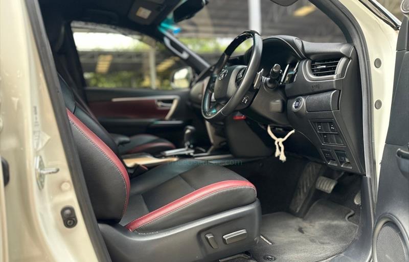 ขายรถ-suv-มือสอง-toyota-โตโยต้า-fortuner-ฟอร์จูนเนอร์-รถปี2022-รหัส83302-58019b43.jpg ขายรถ-suv-มือสอง-toyota-โตโยต้า-fortuner-ฟอร์จูนเนอร์-รถปี2022-รหัส83302-58019b43.jpg