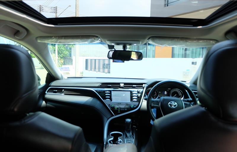 ขายรถเก๋งมือสอง-toyota-โตโยต้า-camry-คัมรี่-รถปี2018-รหัส83304-6dcddcae.jpg ขายรถเก๋งมือสอง-toyota-โตโยต้า-camry-คัมรี่-รถปี2018-รหัส83304-6dcddcae.jpg