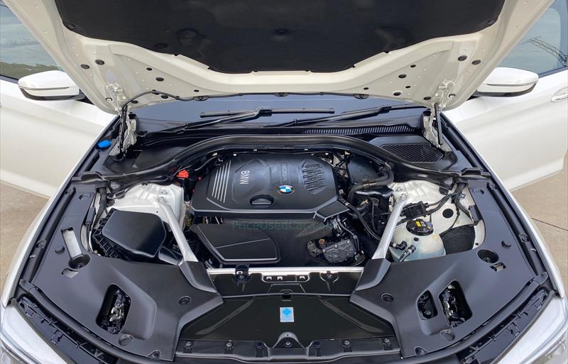 ขายรถเก๋งมือสอง-bmw-บีเอ็มดับบลิว-520d-ห้าสองศูนย์ดี-รถปี2019-รหัส83338-0e060e8a.jpg ขายรถเก๋งมือสอง-bmw-บีเอ็มดับบลิว-520d-ห้าสองศูนย์ดี-รถปี2019-รหัส83338-0e060e8a.jpg