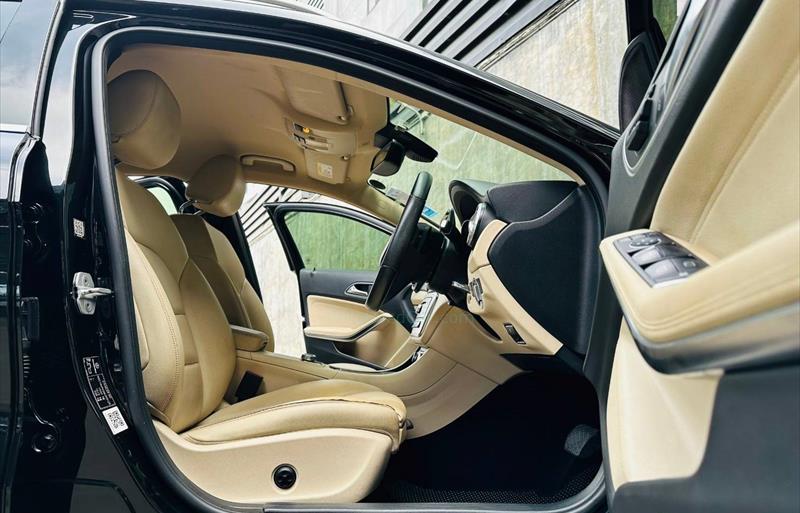ขายรถ-suv-มือสอง-mercedes-benz-เมอร์เซเดสเบนซ์-gla-200-จีแอลเอ200-รถปี2017-รหัส83379-15b6a957.jpg ขายรถ-suv-มือสอง-mercedes-benz-เมอร์เซเดสเบนซ์-gla-200-จีแอลเอ200-รถปี2017-รหัส83379-15b6a957.jpg