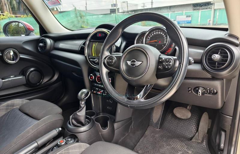 ขายรถเก๋งมือสอง-mini-มินิ-cooper-คูเปอร์-รถปี2018-รหัส83526-9a746ef3.jpg ขายรถเก๋งมือสอง-mini-มินิ-cooper-คูเปอร์-รถปี2018-รหัส83526-9a746ef3.jpg