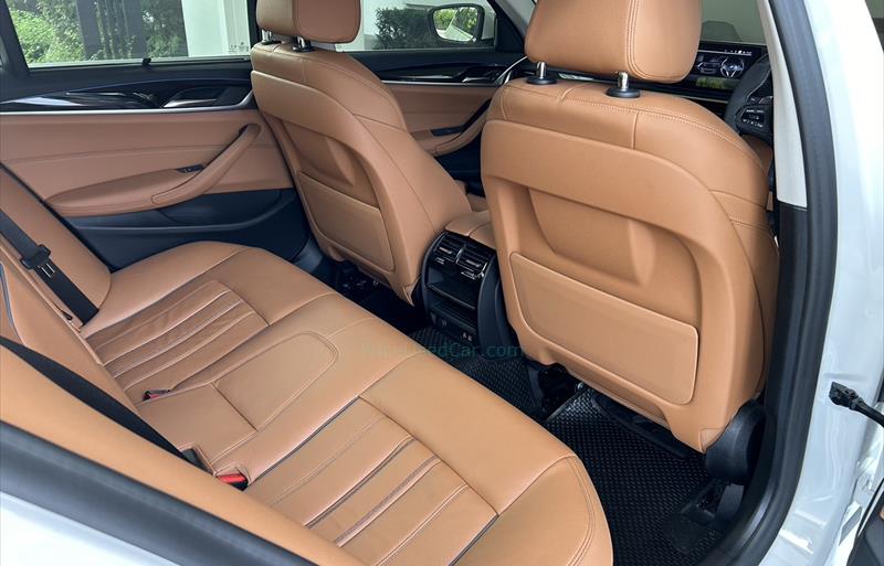 ขายรถเก๋งมือสอง-bmw-บีเอ็มดับบลิว-530i-รถปี2021-รหัส83567-0b72f15d.jpg ขายรถเก๋งมือสอง-bmw-บีเอ็มดับบลิว-530i-รถปี2021-รหัส83567-0b72f15d.jpg