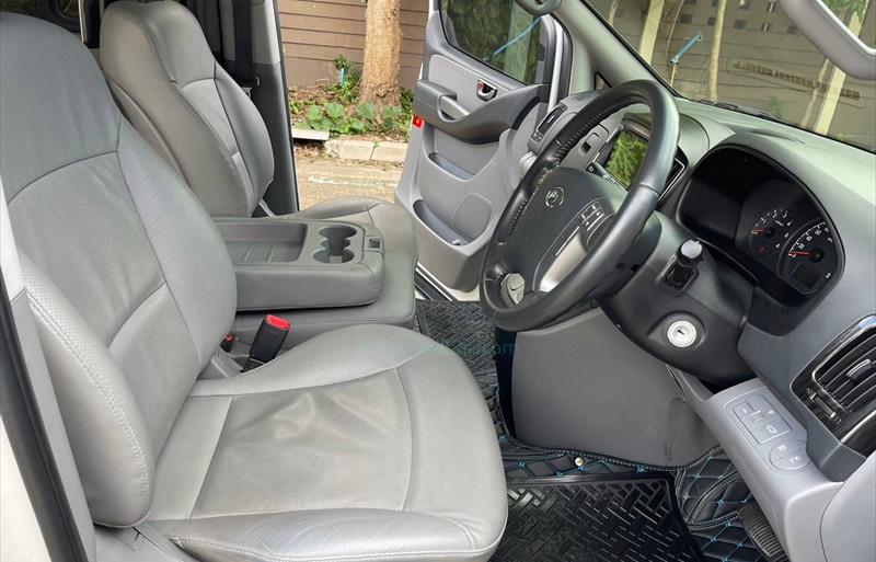 ขายรถตู้มือสอง-hyundai-ฮุนได-h-1-เอชวัน-รถปี2019-รหัส83589-756e842a.jpg ขายรถตู้มือสอง-hyundai-ฮุนได-h-1-เอชวัน-รถปี2019-รหัส83589-756e842a.jpg