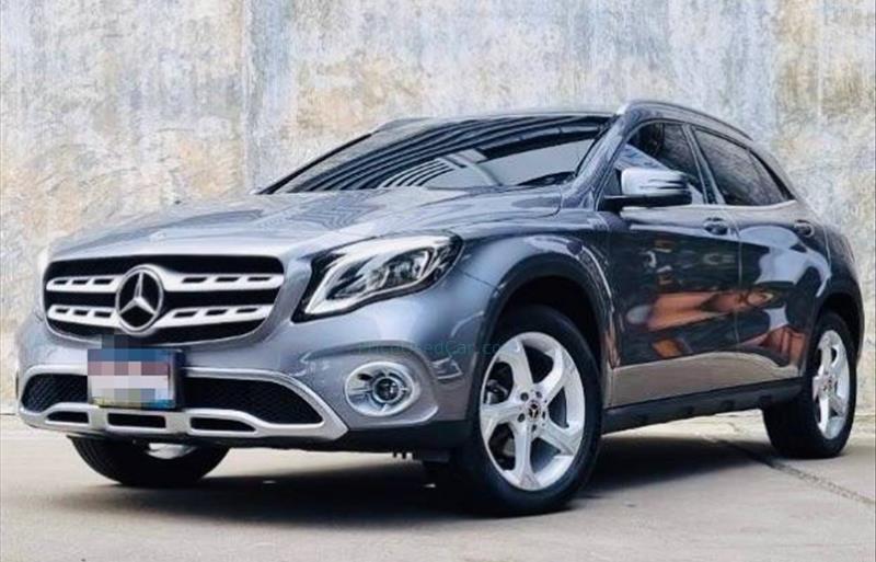 รถอเนกประสงค์มือสอง MERCEDES BENZ GLA 200 รถปี 2020 รถอเนกประสงค์มือสอง MERCEDES BENZ GLA 200 รถปี 2020