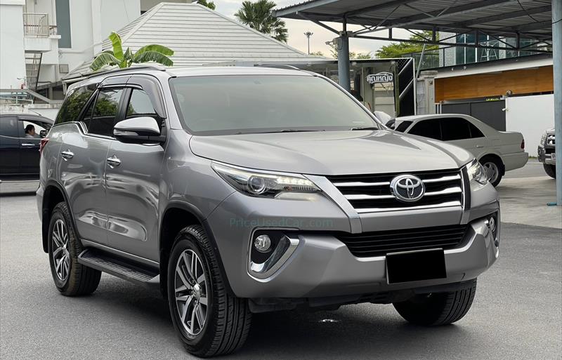 ขายรถ-suv-มือสอง-toyota-โตโยต้า-fortuner-ฟอร์จูนเนอร์-รถปี2017-รหัส83611-327129da.jpg ขายรถ-suv-มือสอง-toyota-โตโยต้า-fortuner-ฟอร์จูนเนอร์-รถปี2017-รหัส83611-327129da.jpg