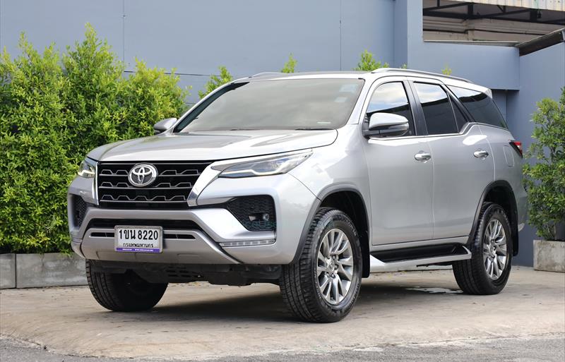 รถอเนกประสงค์มือสอง TOYOTA FORTUNER รถปี 2020 รถอเนกประสงค์มือสอง TOYOTA FORTUNER รถปี 2020