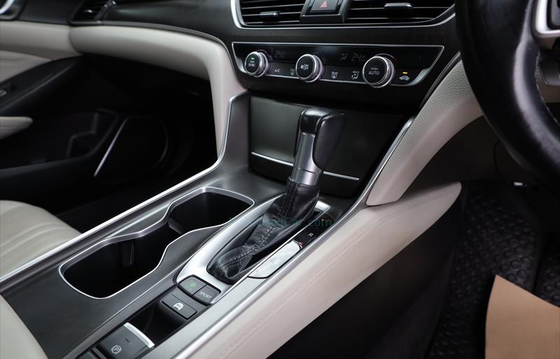 ขายรถเก๋งมือสอง-honda-ฮอนด้า-accord-แอคคอร์ด-รถปี2020-รหัส83639-e47c29f5.jpg ขายรถเก๋งมือสอง-honda-ฮอนด้า-accord-แอคคอร์ด-รถปี2020-รหัส83639-e47c29f5.jpg