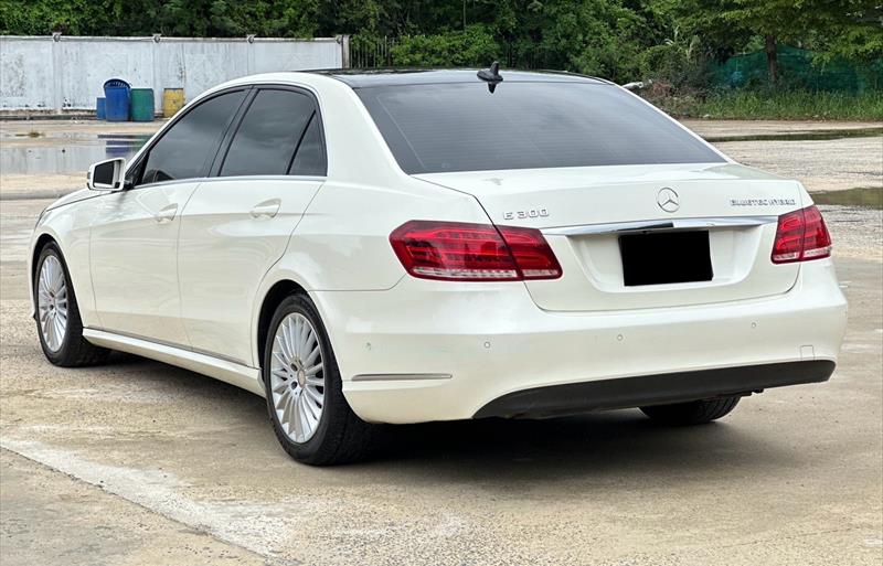 ขายรถเก๋งมือสอง-mercedes-benz-เมอร์เซเดสเบนซ์-e300-อีสามศูนย์ศูนย์-รถปี2013-รหัส83665-5cb3a394.jpg ขายรถเก๋งมือสอง-mercedes-benz-เมอร์เซเดสเบนซ์-e300-อีสามศูนย์ศูนย์-รถปี2013-รหัส83665-5cb3a394.jpg