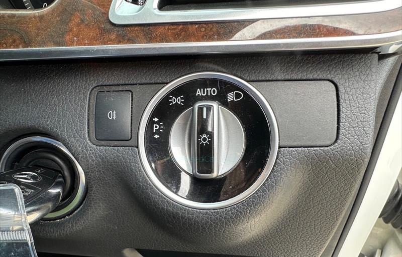 ขายรถเก๋งมือสอง-mercedes-benz-เมอร์เซเดสเบนซ์-e300-อีสามศูนย์ศูนย์-รถปี2013-รหัส83665-da6d8b7c.jpg ขายรถเก๋งมือสอง-mercedes-benz-เมอร์เซเดสเบนซ์-e300-อีสามศูนย์ศูนย์-รถปี2013-รหัส83665-da6d8b7c.jpg