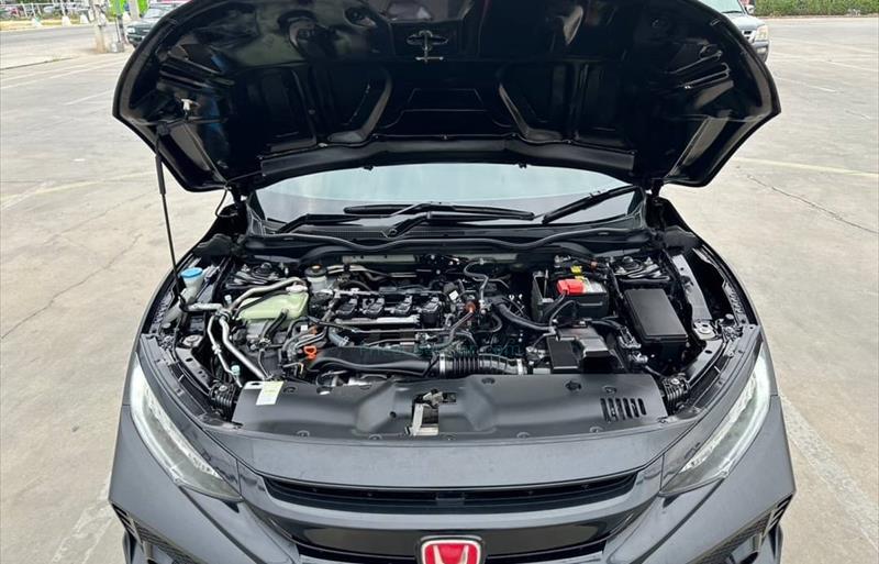 ขายรถเก๋งมือสอง-honda-ฮอนด้า-civic-ซีวิค-รถปี2017-รหัส83705-06b1077c.jpg ขายรถเก๋งมือสอง-honda-ฮอนด้า-civic-ซีวิค-รถปี2017-รหัส83705-06b1077c.jpg