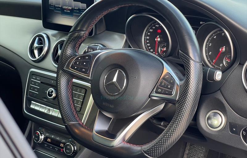 ขายรถเก๋งมือสอง-mercedes-benz-เมอร์เซเดสเบนซ์-cla250-amg-ซีแอลเอสองห้าศูนย์-เอเอ็มจี-รถปี2017-รหัส83708-004fe67c.jpg ขายรถเก๋งมือสอง-mercedes-benz-เมอร์เซเดสเบนซ์-cla250-amg-ซีแอลเอสองห้าศูนย์-เอเอ็มจี-รถปี2017-รหัส83708-004fe67c.jpg