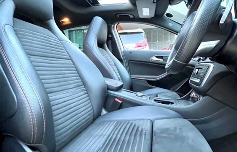 ขายรถเก๋งมือสอง-mercedes-benz-เมอร์เซเดสเบนซ์-gla250-รถปี2017-รหัส83776-098279d3.jpg ขายรถเก๋งมือสอง-mercedes-benz-เมอร์เซเดสเบนซ์-gla250-รถปี2017-รหัส83776-098279d3.jpg