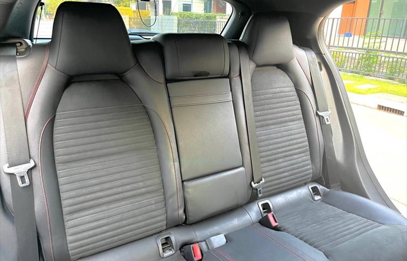 ขายรถเก๋งมือสอง-mercedes-benz-เมอร์เซเดสเบนซ์-gla250-รถปี2017-รหัส83776-142f8946.jpg ขายรถเก๋งมือสอง-mercedes-benz-เมอร์เซเดสเบนซ์-gla250-รถปี2017-รหัส83776-142f8946.jpg