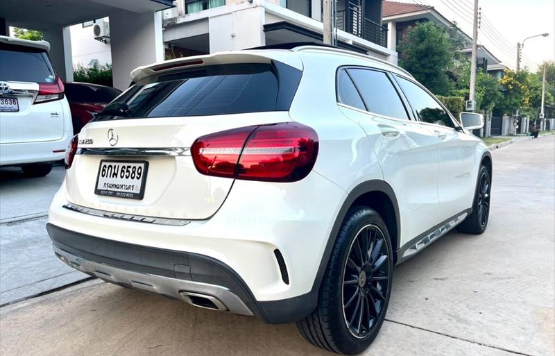 ขายรถเก๋งมือสอง-mercedes-benz-เมอร์เซเดสเบนซ์-gla250-รถปี2017-รหัส83776-35d45edf.jpg ขายรถเก๋งมือสอง-mercedes-benz-เมอร์เซเดสเบนซ์-gla250-รถปี2017-รหัส83776-35d45edf.jpg