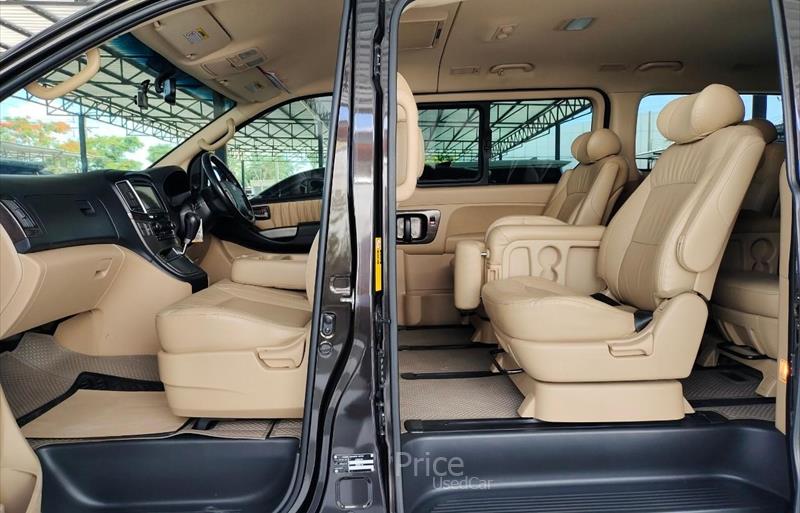 ขายรถตู้มือสอง-hyundai-ฮุนได-h-1-เอชวัน-รถปี2017-รหัส83828-cbf27c5f.jpg ขายรถตู้มือสอง-hyundai-ฮุนได-h-1-เอชวัน-รถปี2017-รหัส83828-cbf27c5f.jpg