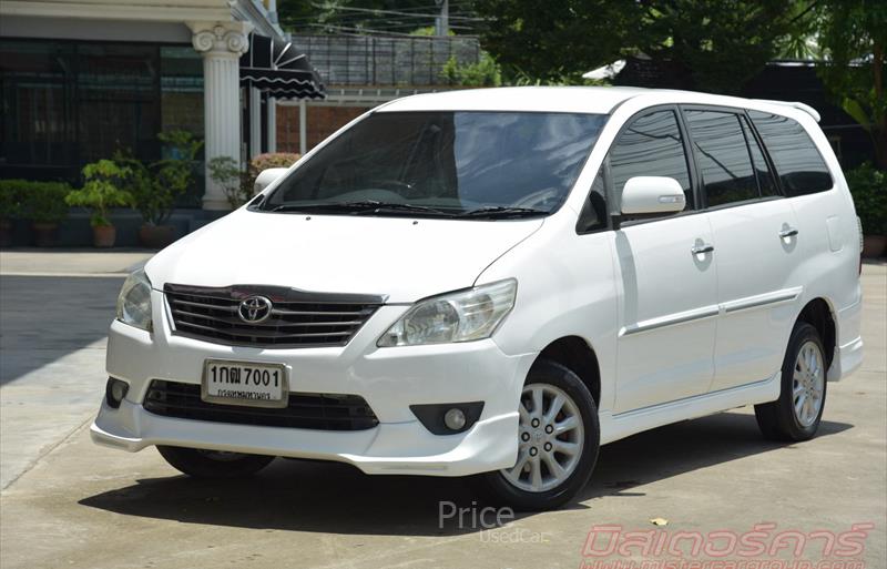 รถตู้มือสอง TOYOTA INNOVA รถปี 2012