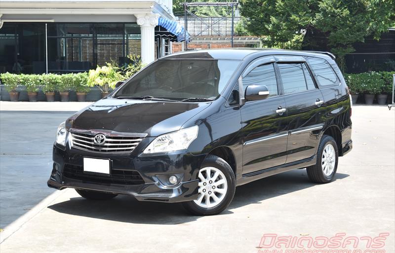 รถตู้มือสอง TOYOTA INNOVA รถปี 2012