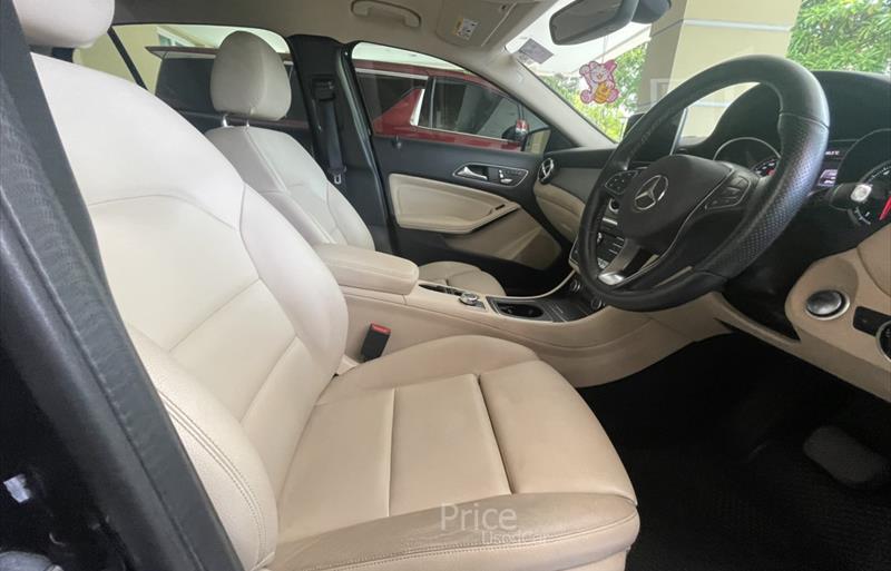 ขายรถเก๋งมือสอง-mercedes-benz-เมอร์เซเดสเบนซ์-gla200-รถปี2020-รหัส83930-313edb31.jpg ขายรถเก๋งมือสอง-mercedes-benz-เมอร์เซเดสเบนซ์-gla200-รถปี2020-รหัส83930-313edb31.jpg