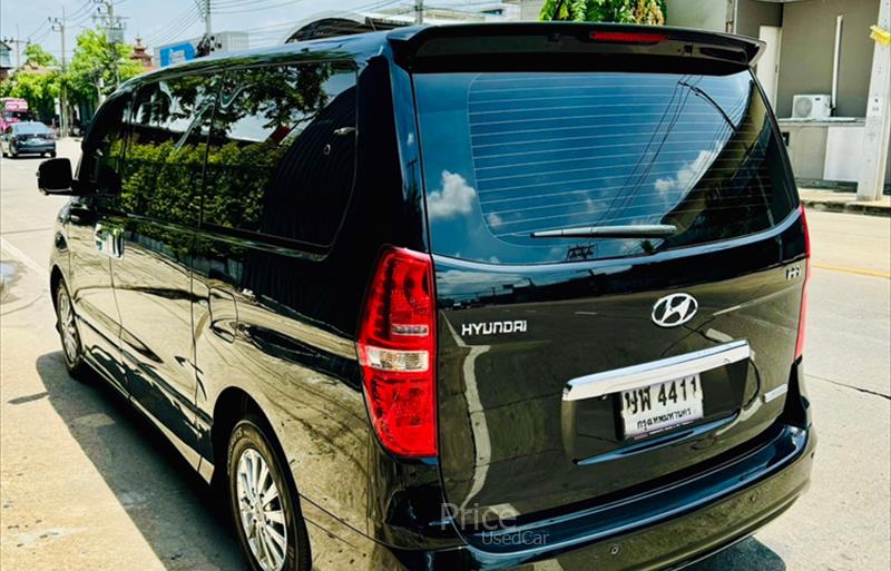 ขายรถตู้มือสอง-hyundai-ฮุนได-h-1-เอชวัน-รถปี2018-รหัส83947-5490be4a.jpg ขายรถตู้มือสอง-hyundai-ฮุนได-h-1-เอชวัน-รถปี2018-รหัส83947-5490be4a.jpg