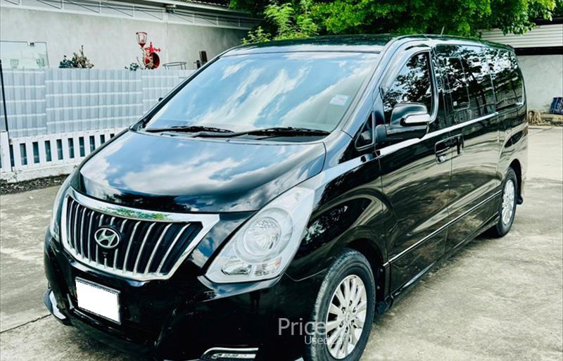 รถตู้มือสอง HYUNDAI H-1 รถปี 2018