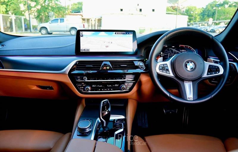 ขายรถเก๋งมือสอง-bmw-บีเอ็มดับบลิว-520d-ห้าสองศูนย์ดี-รถปี2021-รหัส83960-91c0cb8b.jpg ขายรถเก๋งมือสอง-bmw-บีเอ็มดับบลิว-520d-ห้าสองศูนย์ดี-รถปี2021-รหัส83960-91c0cb8b.jpg