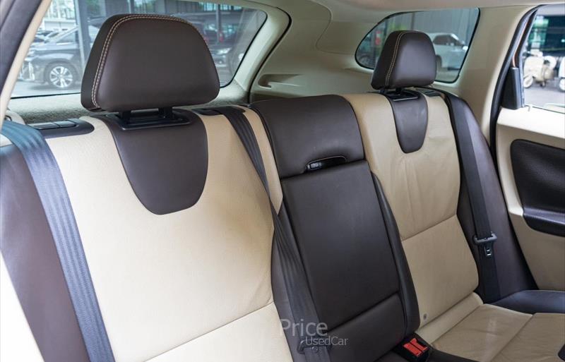 ขายรถ-suv-มือสอง-volvo-วอลโว่-xc60-รถปี2012-รหัส83988-8497868d.jpg ขายรถ-suv-มือสอง-volvo-วอลโว่-xc60-รถปี2012-รหัส83988-8497868d.jpg