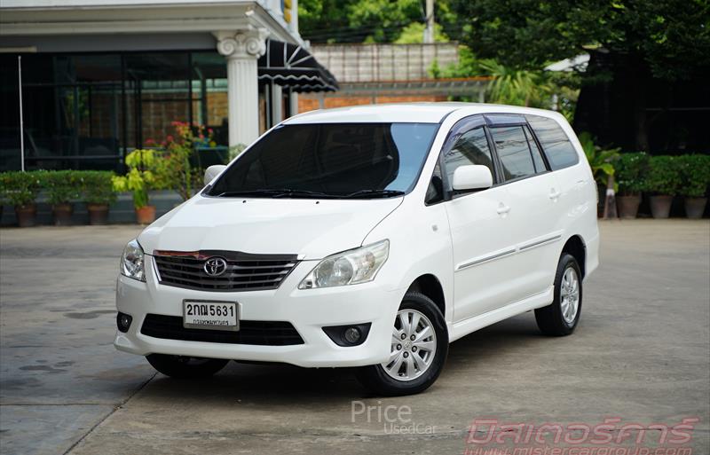 รถตู้มือสอง TOYOTA INNOVA รถปี 2013