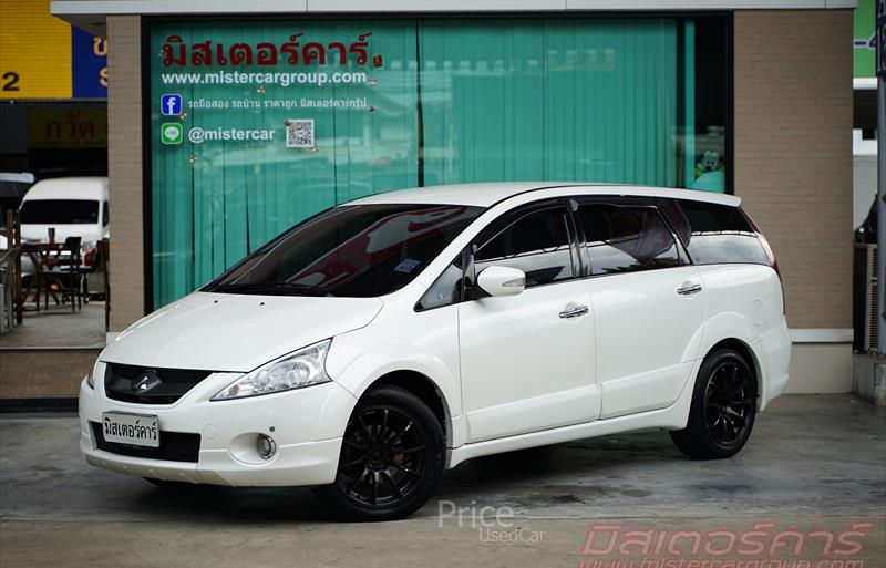 รถตู้มือสอง MITSUBISHI SPACE WAGON รถปี 2010